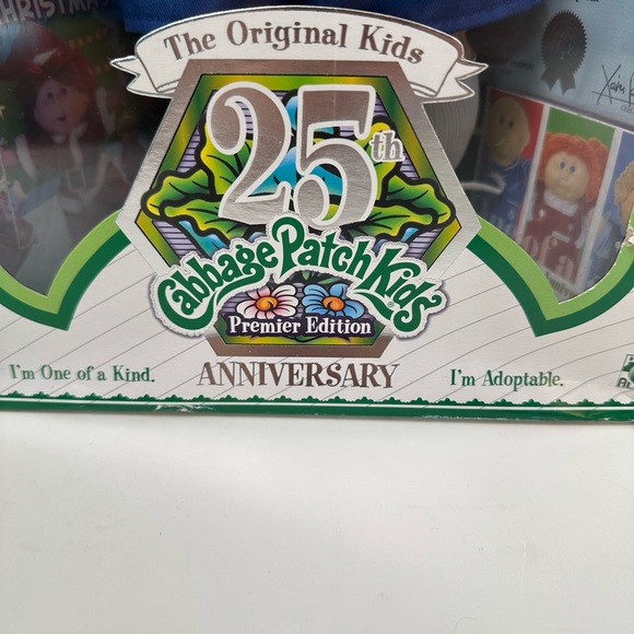 25th ANNIVERSARY PREMIER EDITION CABBAGE PATCH KID - Picture 12 of 12